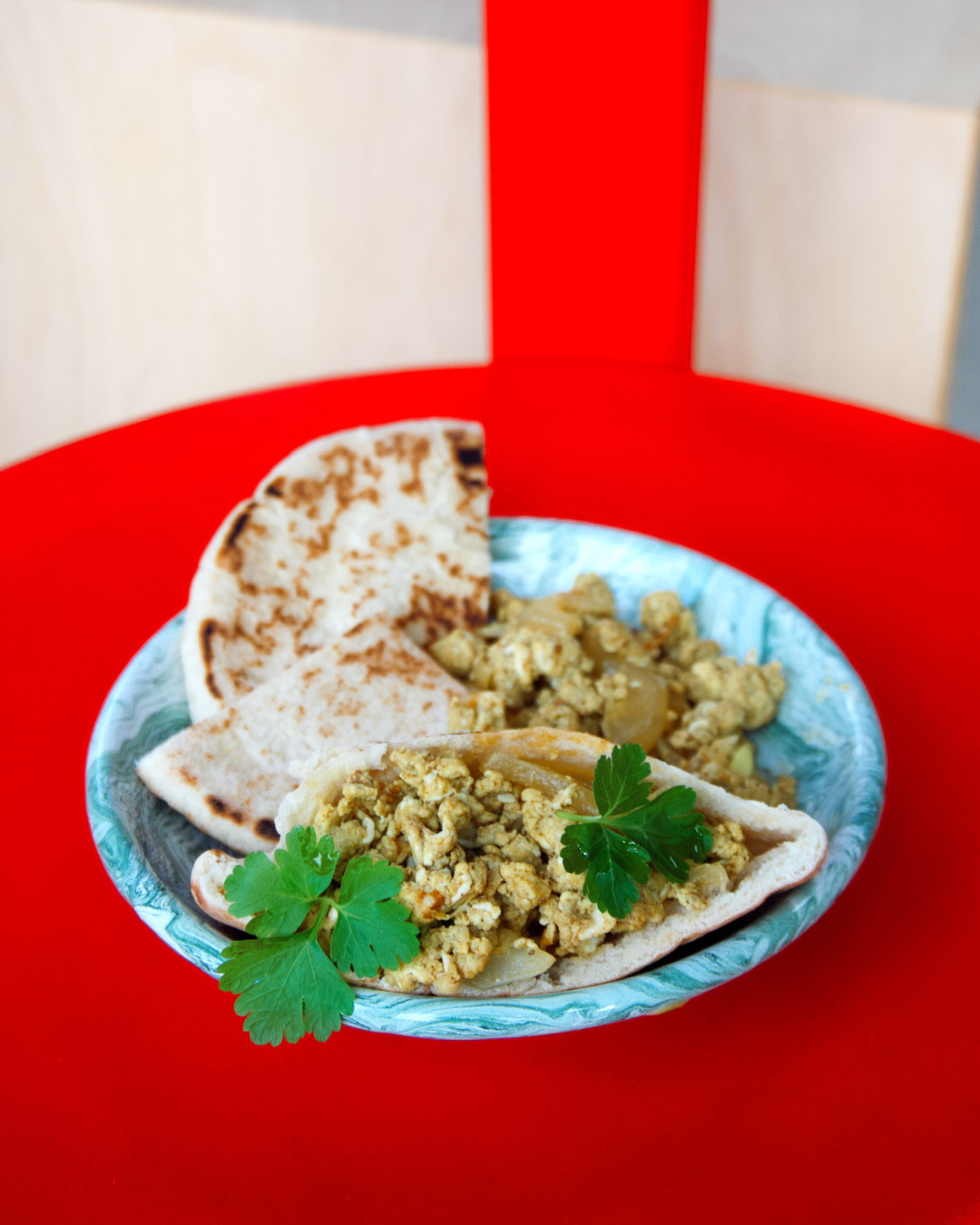 Curry Scramble mit Pita