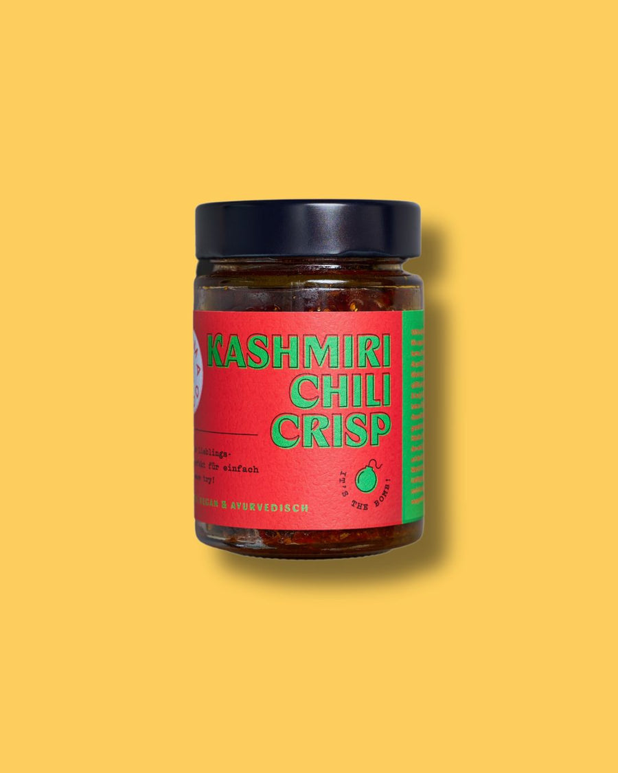 Kashmiri Chili Crisp im Glas – knusprige, ayurvedische Chilispezialität für Toppings, vegan