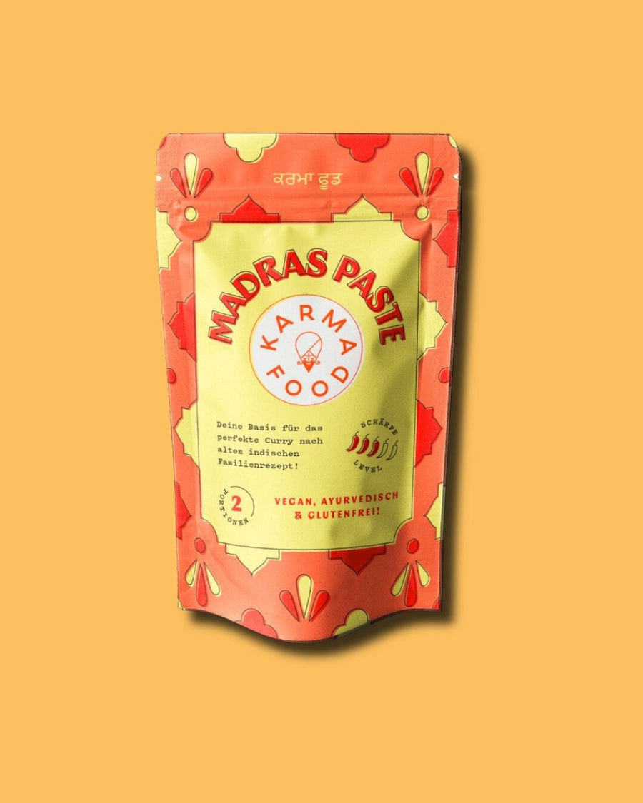 Nahaufnahme der Madras Curry Paste von Karma Food, vegan und glutenfrei nach indischem Familienrezept